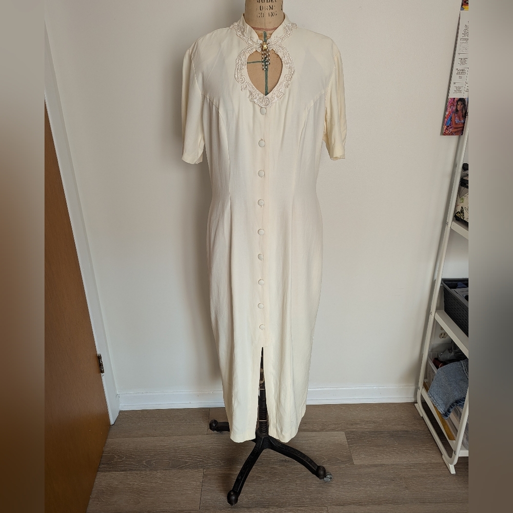 Vintage 80s Elegant Ivory Button-Front Dress